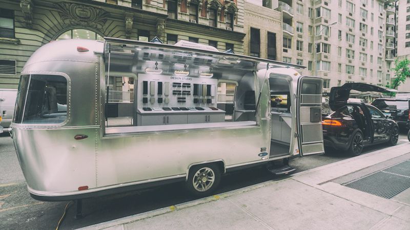 Tesla anuncia una flotilla de caravanas... que ni son eléctricas ni sirven para pernoctar