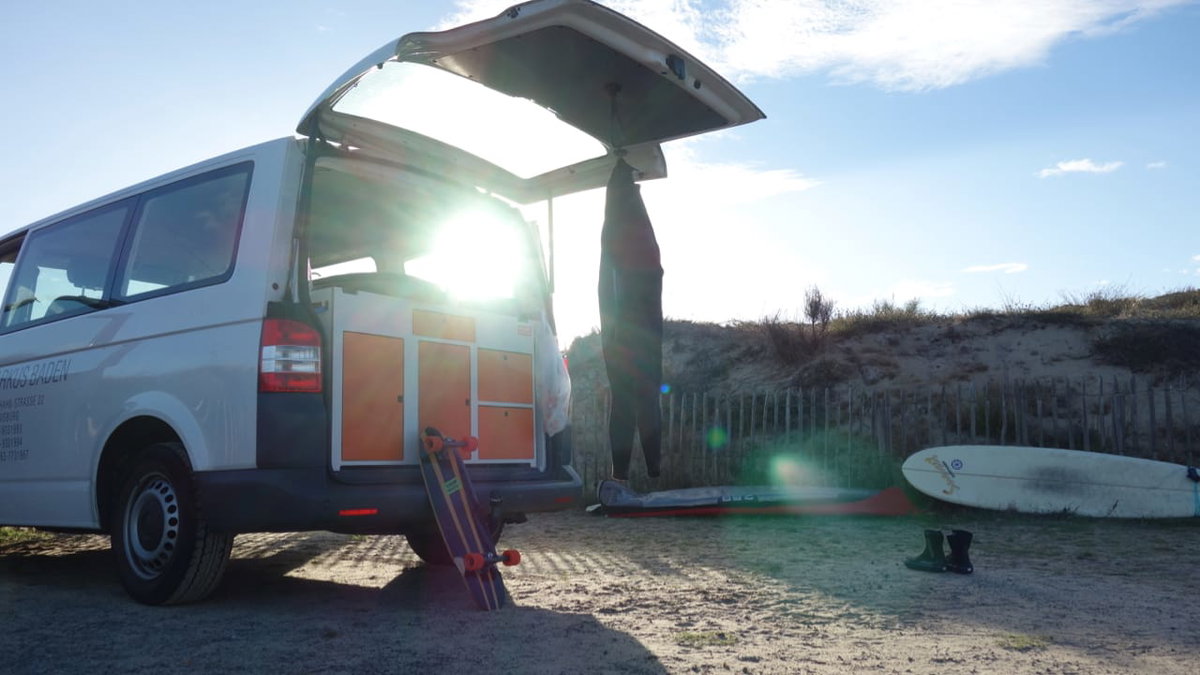 Una caravana transformada con el módulo de vehículo de escape
