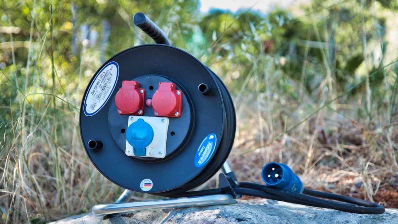 Guía de compra: Bobinas de cable CEE para camping - para el suministro de energía en el camping