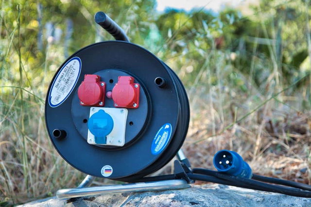 Guía de compra: Bobinas de cable CEE para camping - para el suministro de energía en el camping