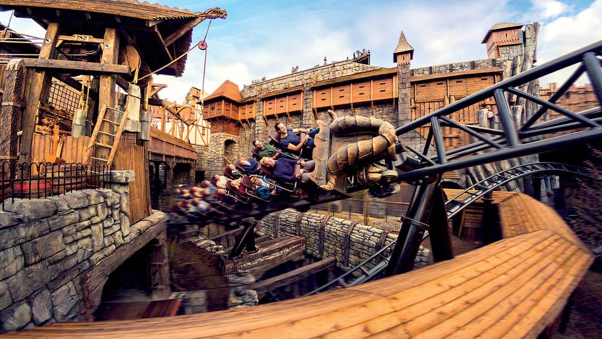 Der Taron im Phantasialand beim Besuch mit Camping an Freizeitparks