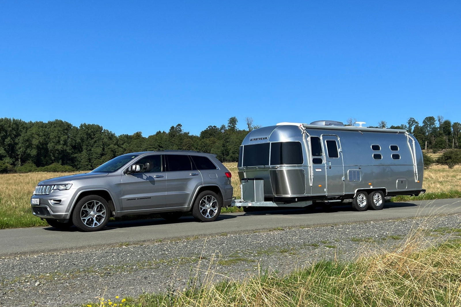 Innovaciones en el Salón de la Caravana 2023: Airstream Alemania presenta una caravana de lujo con baño confort y cocina con horno