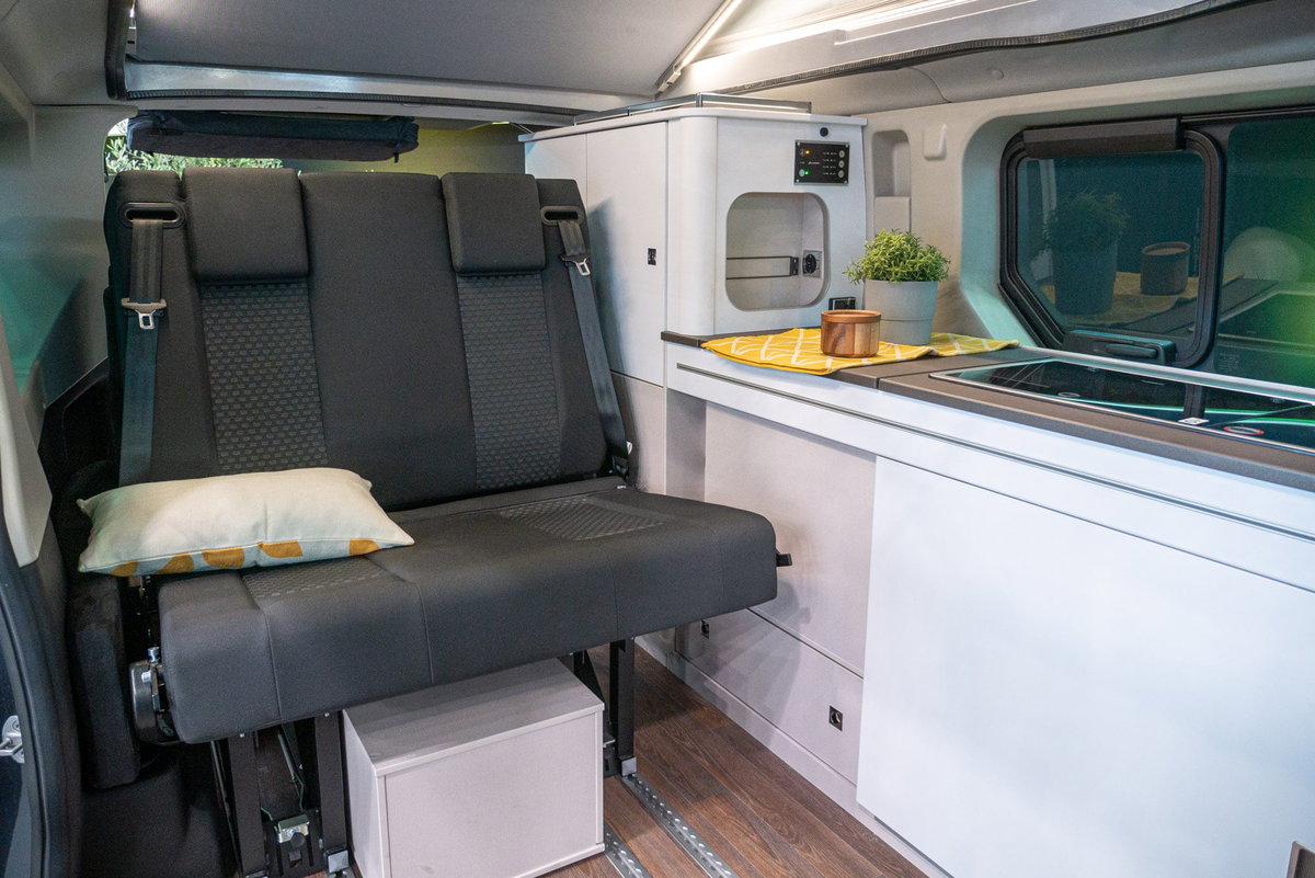 Etrusco Urban Camper UC 5.0 Caravan Salon 2023 Sitzbank