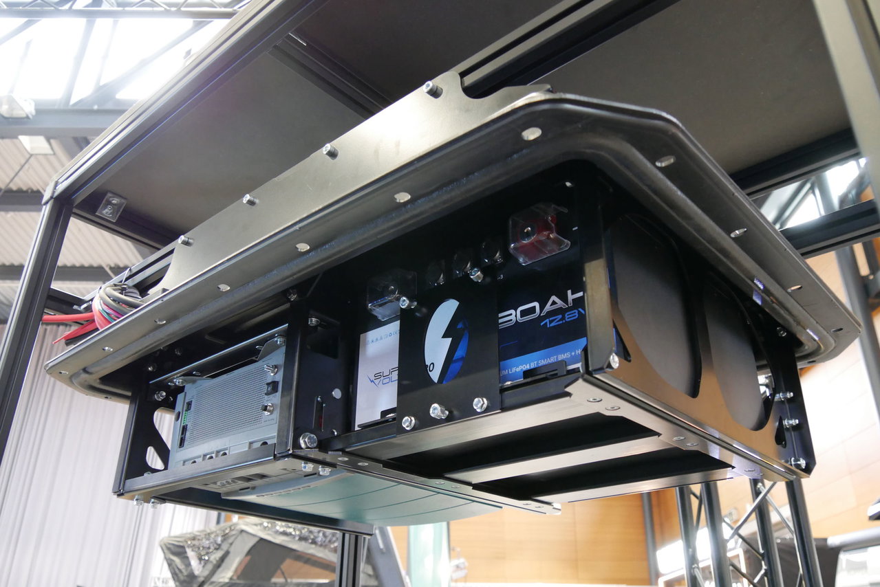 Juicetray: Este soporte esconde tu suministro eléctrico bajo la autocaravana